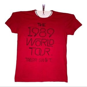 Taylor Swift 1989 World Tour Red Tee Shirt Sz S